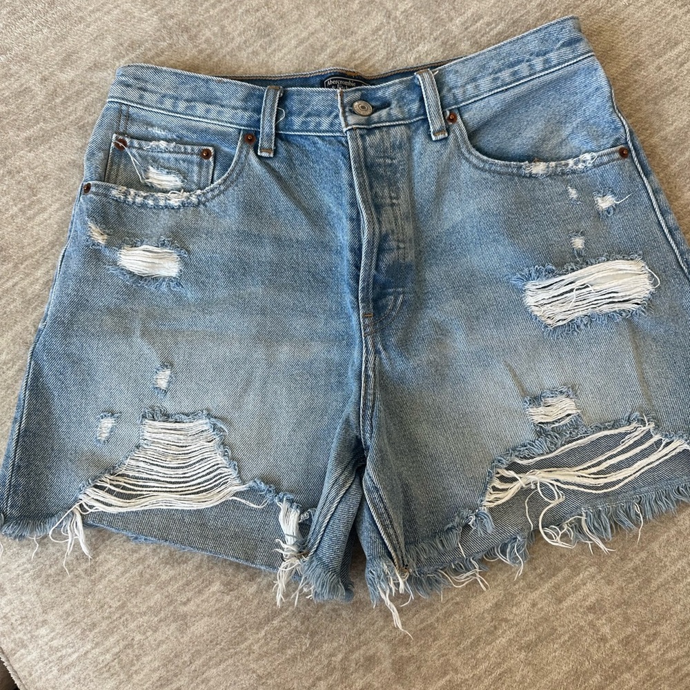 Abercrombie & Fitch 4” High Rise Shorts